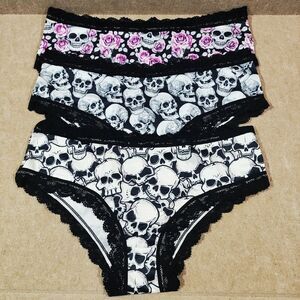 Gothic Hipster Lace Lingerie 3 Piece Panty Set Medium -B